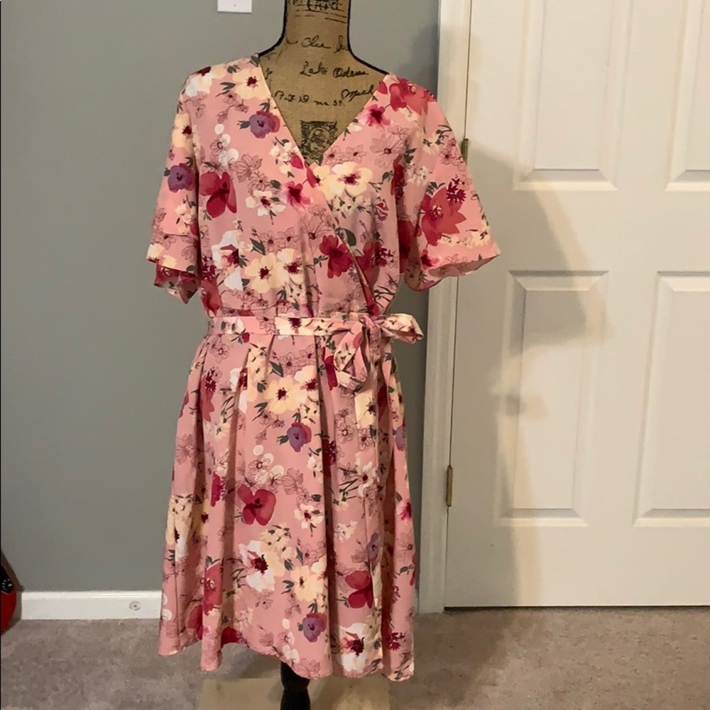Ava & Viv Women’s Plus 3X Floral Faux Wrap Dress